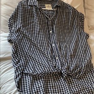 Tie-front American Eagle buttondown top